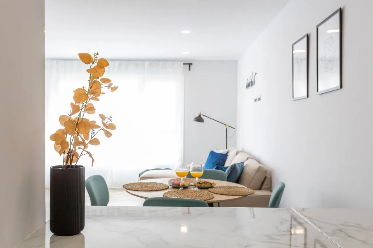 Fabuloso Apartamento Nuevo Con Parking Y Piscina 말라가 아파트