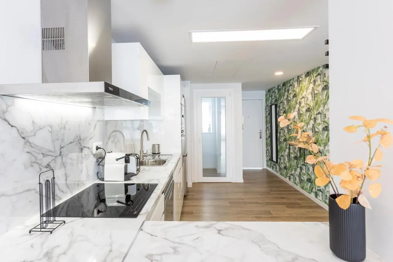 Fabuloso Apartamento nuevo con Parking y Piscina Málaga