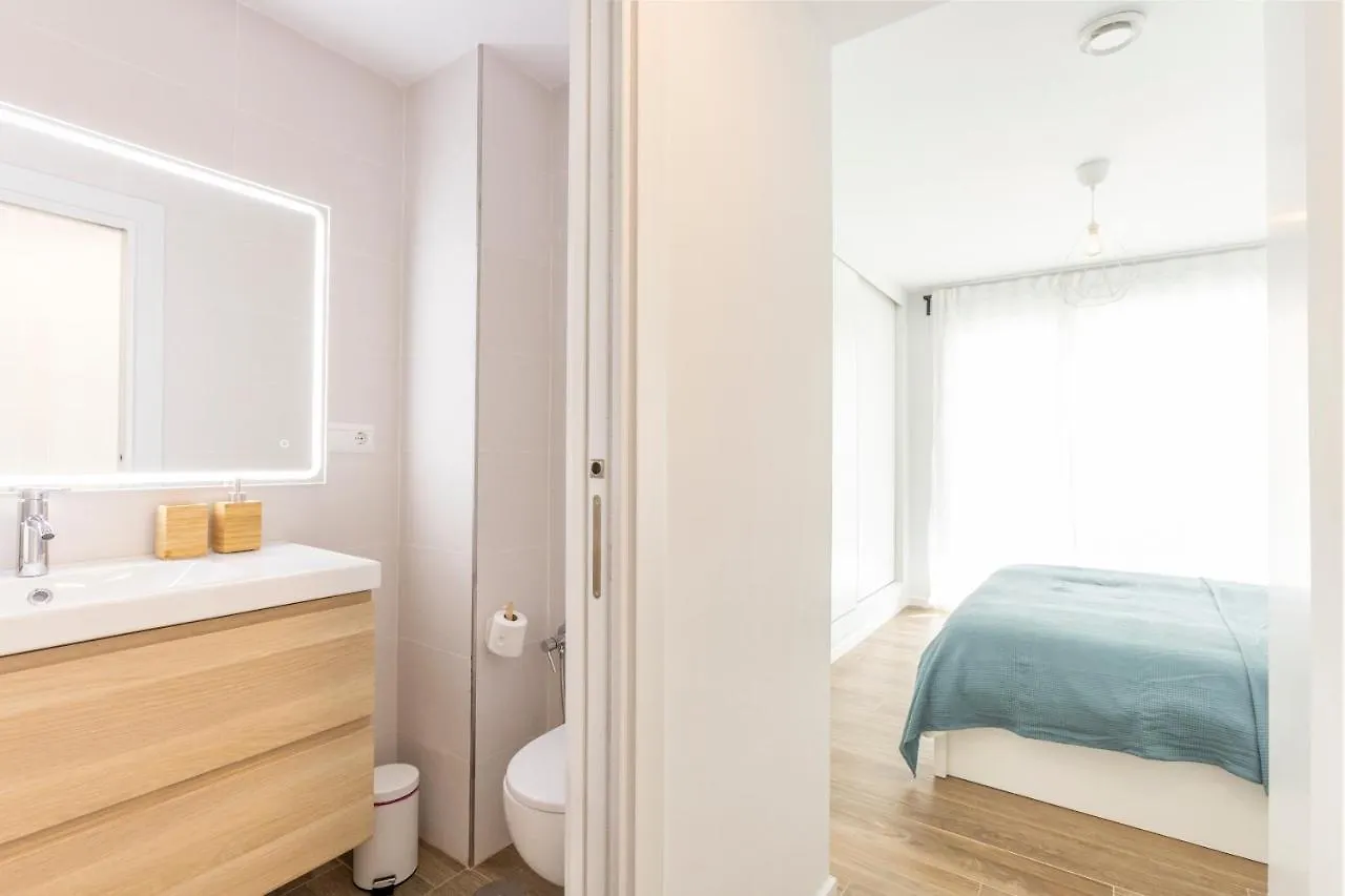 Fabuloso Apartamento Nuevo Con Parking Y Piscina Màlaga 0*,